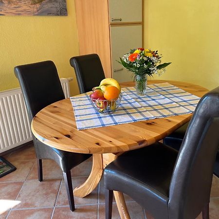 Ferienwohnung "Seemoewe" Born Esterno foto